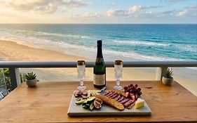 Beachfront 2Br Stunning Views Balcony Heated Pool